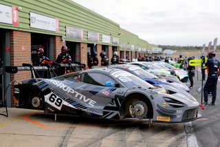 #69 - Steven Lake / Dean Macdonald - Orange Racing by JMH - McLaren 720S GT3 Evo | SRO / JEP