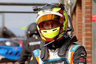 #77 - Ben Barnicoat - Optimum Motorsport - McLaren 720S GT3 Evo | SRO / JEP