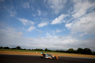 #77 - Morgan Tillbrook / Ben Barnicoat - Optimum Motorsport - McLaren 720S GT3 Evo | SRO / JEP