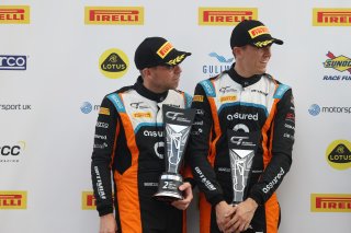 #77 - Morgan Tillbrook / Ben Barnicoat - Optimum Motorsport - McLaren 720S GT3 Evo | SRO / JEP