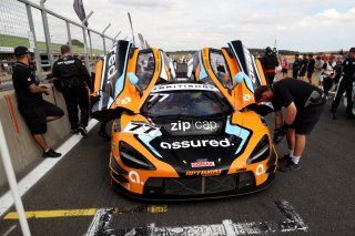 #77 - Morgan Tillbrook / Ben Barnicoat - Optimum Motorsport - McLaren 720S GT3 Evo | SRO / JEP