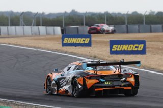 #77 - Morgan Tillbrook / Ben Barnicoat - Optimum Motorsport - McLaren 720S GT3 Evo | SRO / JEP