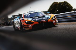 #77 - Morgan Tillbrook / Ben Barnicoat - Optimum Motorsport - McLaren 720S GT3 Evo | SRO / JEP