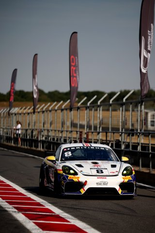 #8 - Ian Duggan / Tom Bradshaw - Toro Verde GT - Porsche 718 Cayman GT4 RS CS | SRO / JEP