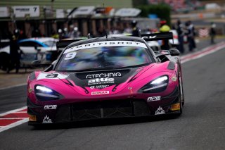 #9 - Mark Smith / Martin Plowman - Paddock Motorsport - McLaren 720S GT3 Evo | SRO / JEP