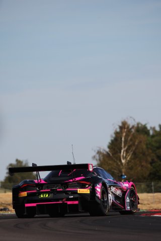 #9 - Mark Smith / Martin Plowman - Paddock Motorsport - McLaren 720S GT3 Evo | SRO / JEP