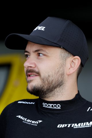 #90 - Jack Brown - Optimum Motorsport - McLaren 720S GT3 Evo | SRO / JEP