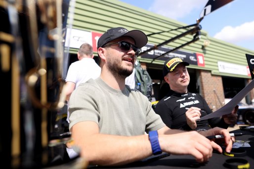 #90 - Marc Warren / Jack Brown - Optimum Motorsport - McLaren 720S GT3 Evo | SRO / JEP