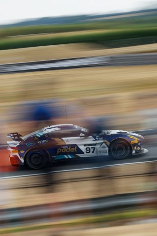 #97 - John Hartshorne / Jonny Adam - Stratton Motorsport - Aston Martin Vantage AMR GT4 Evo | SRO / JEP