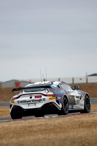 #97 - John Hartshorne / Jonny Adam - Stratton Motorsport - Aston Martin Vantage AMR GT4 Evo | SRO / JEP