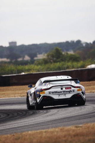 #97 - John Hartshorne / Jonny Adam - Stratton Motorsport - Aston Martin Vantage AMR GT4 Evo | SRO / JEP