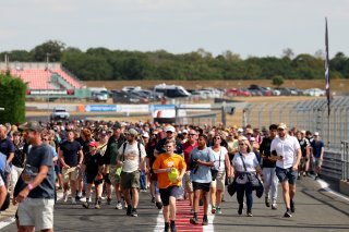 Pit walk and autograph session | SRO / JEP