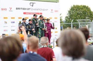 Race 2 GT4 Pro-Am Podium | SRO / JEP