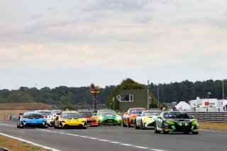 Start of GT4 Race 1 | SRO / JEP