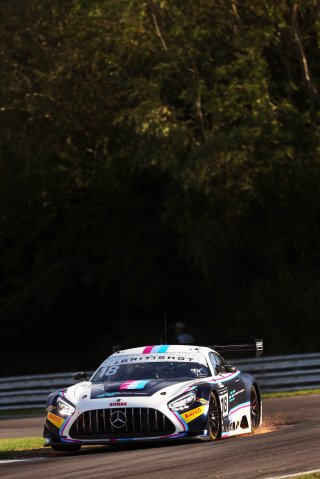 #18 - 2 Seas Motorsport - Kevin TSE - Chris LULHAM - Mercedes-AMG GT3 EVO | SRO / JEP