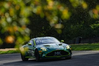 #21 - MK Racing - Will ORTON - Jessica HAWKINS - Aston Martin Vantage AMR GT4 EVO | SRO / JEP