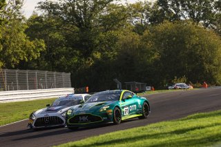 #21 - MK Racing - Will ORTON - Jessica HAWKINS - Aston Martin Vantage AMR GT4 EVO | SRO / JEP