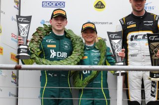 #21 - MK Racing - Will ORTON - Jessica HAWKINS - Aston Martin Vantage AMR GT4 EVO | SRO / JEP