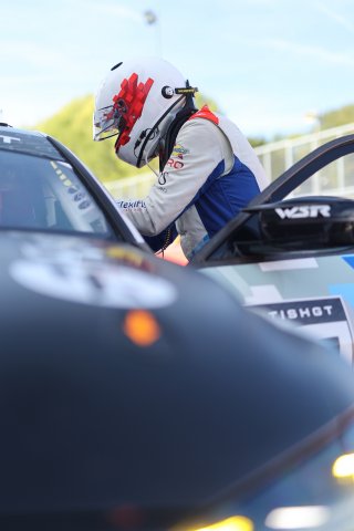 #61 - WSR Flexifly - Ernie GRAHAM - Colin TURKINGTON - BMW M4 GT4 EVO | SRO / JEP