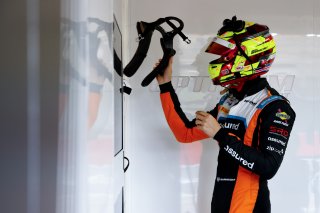 #77 - Optimum Motorsport - Ben BARNICOAT - McLaren 720S GT3 EVO | SRO / JEP
