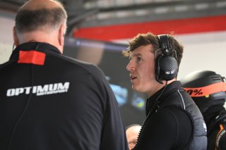 #77 - Optimum Motorsport - Ben BARNICOAT - McLaren 720S GT3 EVO | SRO / JEP
