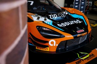 #77 - Optimum Motorsport - Morgan TILLBROOK - Ben BARNICOAT - McLaren 720S GT3 EVO | SRO / JEP