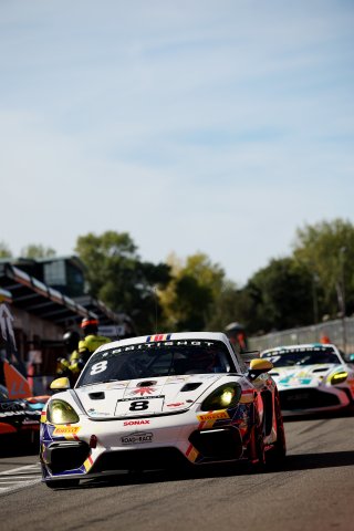 #8 - Toro Verde GT - Ian DUGGAN - Tom BRADSHAW - Porsche 718 Cayman GT4 RS CS | SRO / JEP