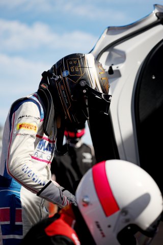 #84 - Paddock Motorsport - Revie LAKE - McLaren Artura GT4 | SRO / JEP