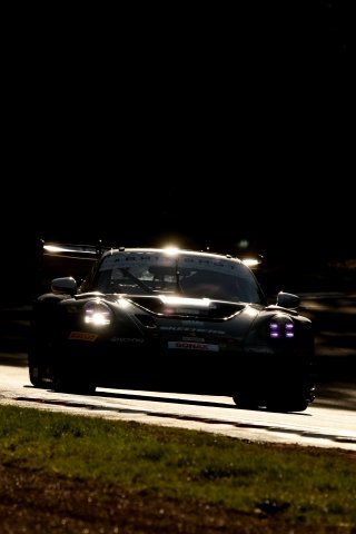 #9 - Paddock Motorsport - Mark SMITH - Martin PLOWMAN - Porsche 911 GT3 R (992) | SRO / JEP
