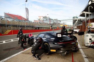 #9 - Paddock Motorsport - Mark SMITH - Martin PLOWMAN - Porsche 911 GT3 R (992) | SRO / JEP