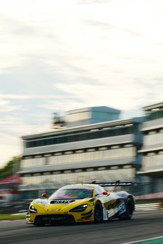 #90 - Optimum Motorsport - Marc WARREN - Jack BROWN - McLaren 720S GT3 EVO | SRO / JEP