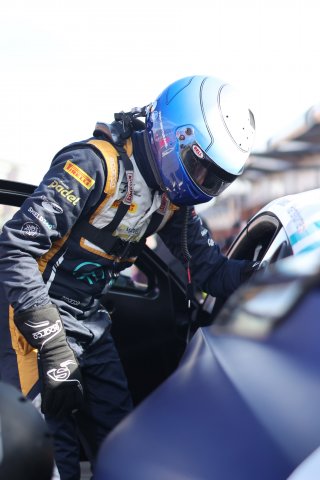 #97 - GBR Stratton Motorsport - John HARTSHORNE - Aston Martin Vantage AMR GT4 EVO | SRO / JEP