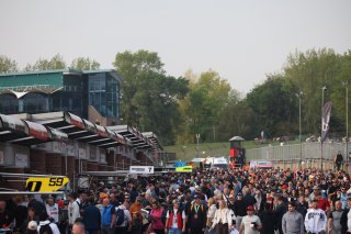 Fans at Brands Hatch | SRO / JEP