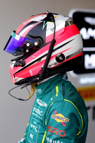 #21 - Jessica Hawkins - MK Racing - Aston Martin Vantage AMR GT4 Evo | SRO / JEP