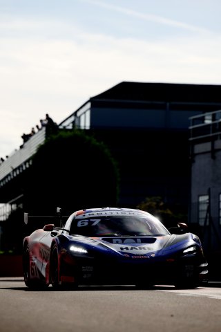 #67 - Simon Orange / Marcus Clutton - Orange Racing by JMH - McLaren 720S GT3 Evo | SRO / JEP