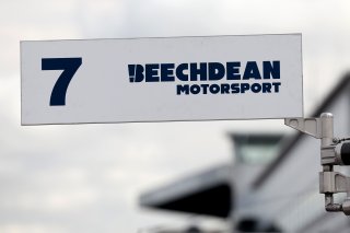 #7 - Andrew Howard / Ross Gunn - Beechdean Motorsport Ltd - Aston Martin Vantage AMR GT3 Evo | SRO / JEP