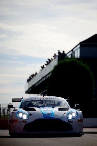 #7 - Andrew Howard / Ross Gunn - Beechdean Motorsport Ltd - Aston Martin Vantage AMR GT3 Evo | SRO / JEP