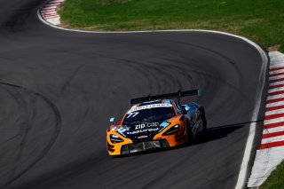 #77 - Morgan Tillbrook / Ben Barnicoat - Optimum Motorsport - McLaren 720S GT3 Evo | SRO / JEP