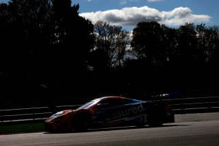 #77 - Morgan Tillbrook / Ben Barnicoat - Optimum Motorsport - McLaren 720S GT3 Evo | SRO / JEP