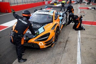 #77 - Morgan Tillbrook / Ben Barnicoat - Optimum Motorsport - McLaren 720S GT3 Evo | SRO / JEP