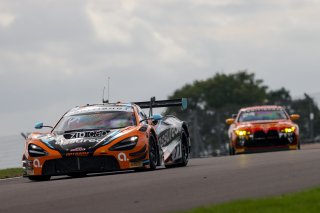 #77 - Morgan Tillbrook / Ben Barnicoat - Optimum Motorsport - McLaren 720S GT3 Evo | SRO / JEP