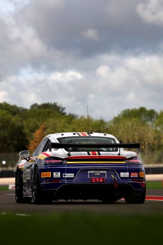 #8 - Ian Duggan / Tom Bradshaw - Toro Verde GT - Porsche 718 Cayman GT4 RS CS | SRO / JEP