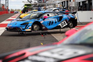 #84 - Revie Lake / Blake Angliss - Paddock Motorsport - McLaren Artura GT4 | SRO / JEP