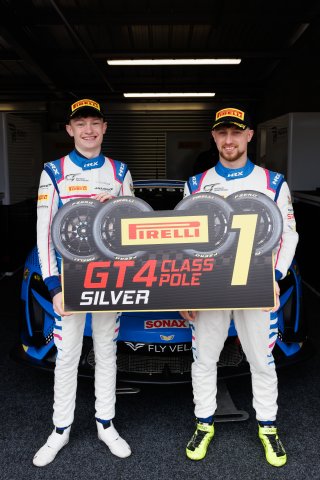 #84 - Revie Lake / Blake Angliss - Paddock Motorsport - McLaren Artura GT4 | SRO / JEP