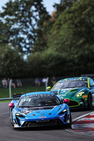 #84 - Revie Lake / Blake Angliss - Paddock Motorsport - McLaren Artura GT4 | SRO / JEP