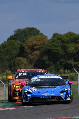 #84 - Revie Lake / Blake Angliss - Paddock Motorsport - McLaren Artura GT4 | SRO / JEP