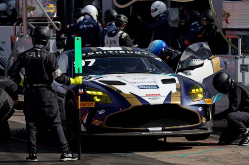 #97 - John Hartshorne / Jordan Collard - Stratton Motorsport - Aston Martin Vantage AMR GT4 Evo | SRO / JEP