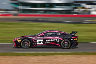 #40 - James Townsend / Joe Wheeler - Townsend Racing powered by Fox Motorsport - Aston Martin Vantage AMR GT4 Evo
 | SRO / JEP