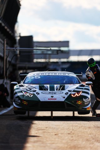 #55 - Duncan Cameron / Matt Griffin - Barwell Motorsport - Lamborghini Huracan GT3 Evo2
 | SRO / JEP