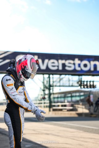 #59 - Luca Hopkinson / Josh Stanton - Optimum Motorsport - McLaren Artura GT4
 | SRO / JEP